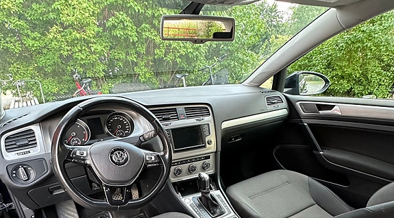 Volkswagen Golf VII 5 of 5