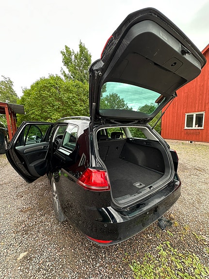 Volkswagen Golf VII 4 of 5