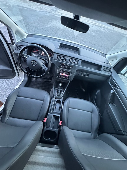 Volkswagen Caddy Maxi 8 of 9