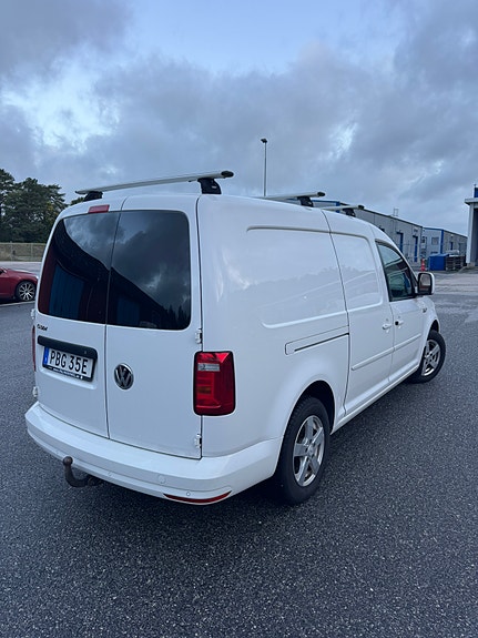 Volkswagen Caddy Maxi 2 of 9