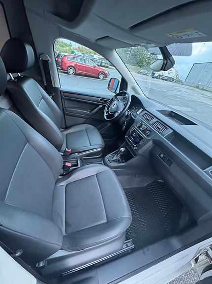 Volkswagen Caddy Maxi 7 of 9
