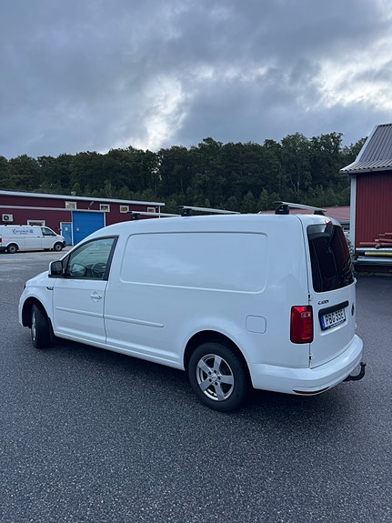 Volkswagen Caddy Maxi 4 of 9