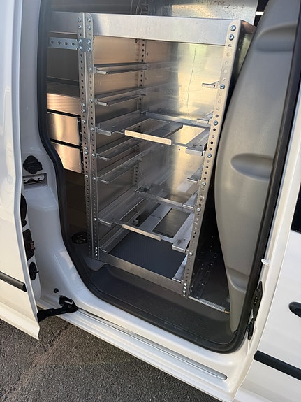 Volkswagen Caddy Maxi 6 of 7