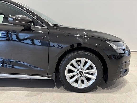 Audi A3 3 of 18