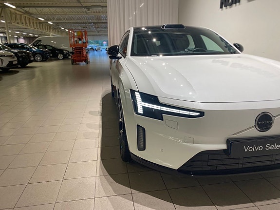 Volvo ES90 8 of 18