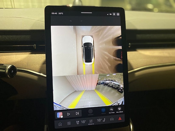 Volvo ES90 13 of 18