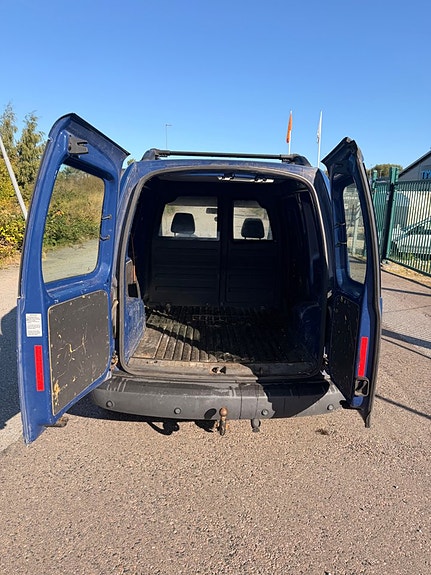 Volkswagen Caddy 9 of 18
