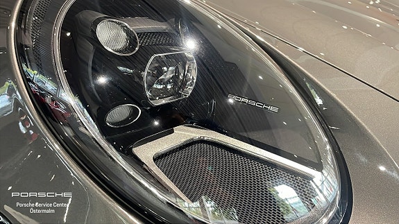 Porsche 911 Carrera S 11 of 19