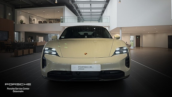 Porsche Taycan GTS 8 of 18