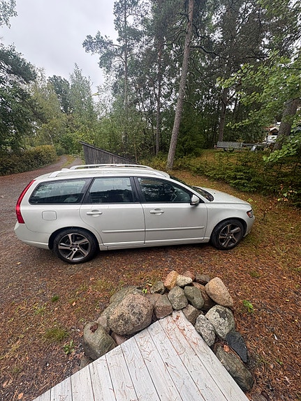 Volvo V50 2 of 3