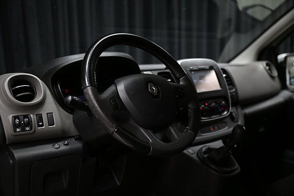 Renault Trafic 16 of 30