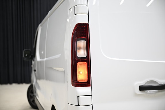 Renault Trafic 13 of 30