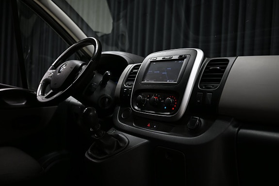 Renault Trafic 30 of 30
