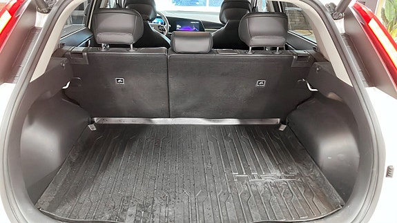 Kia e-Niro 10 of 15