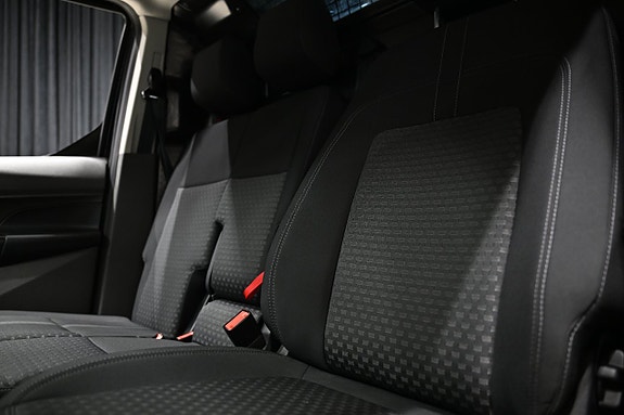 Ford Transit Connect 18 of 27