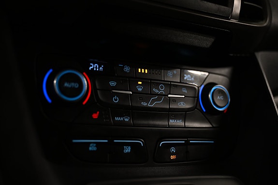 Ford Transit Connect 23 of 27