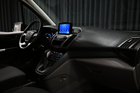 Ford Transit Connect 21 of 27