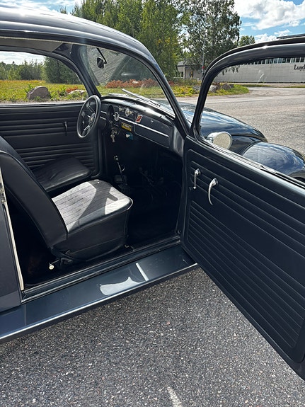 Volkswagen T1 9 of 15