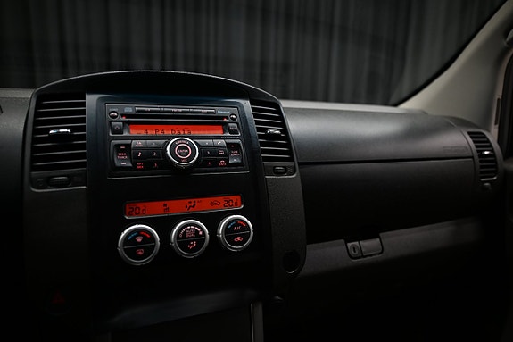 Nissan Navara 19 of 26