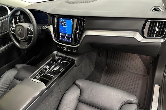Volvo V60 10 of 26