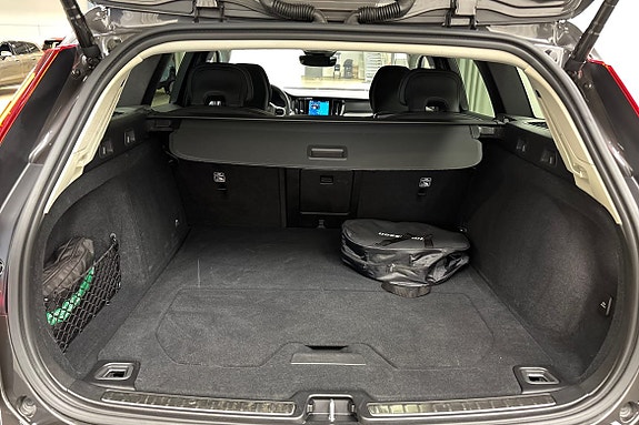 Volvo V60 13 of 26