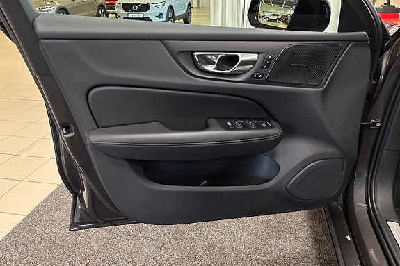 Volvo V60 22 of 26