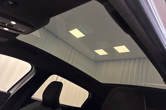 Renault Scenic E-Tech 25 of 26