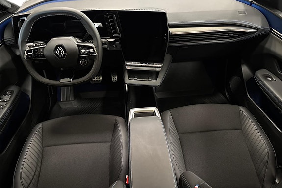 Renault Scenic E-Tech 9 of 26