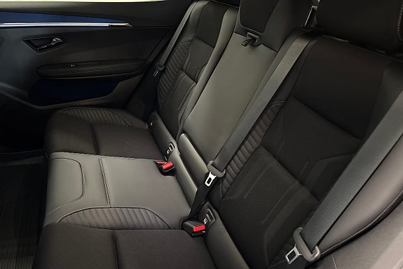 Renault Scenic E-Tech 12 of 26