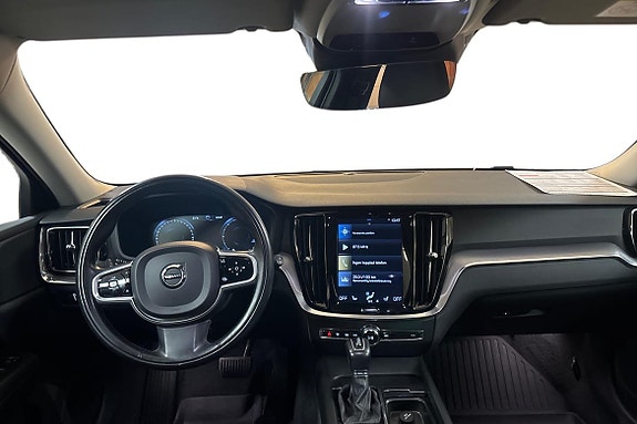 Volvo V60 Cross Country 9 of 14