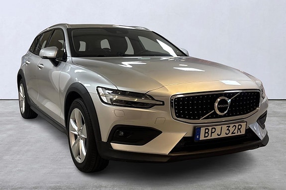 Volvo V60 Cross Country 6 of 14