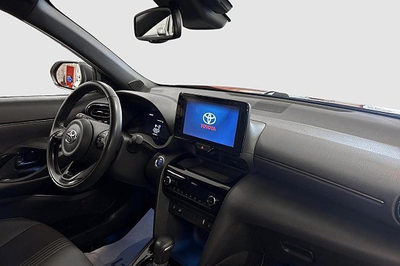 Toyota Yaris Cross 8 of 14