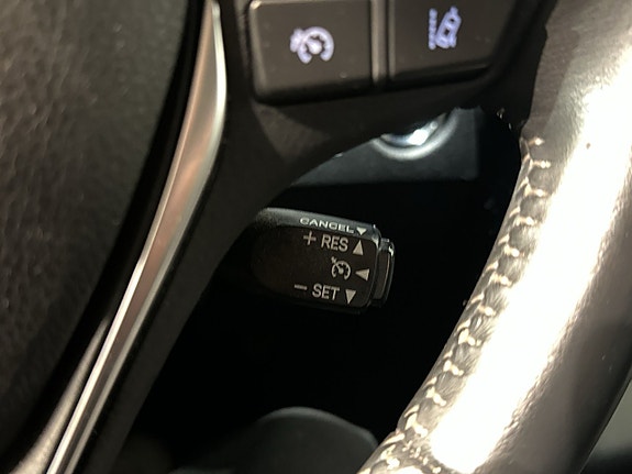 Toyota Auris 19 of 23