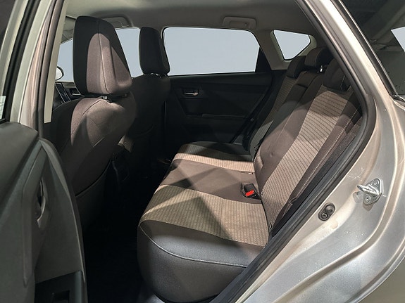 Toyota Auris 13 of 23