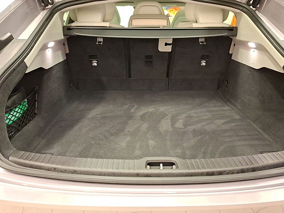 Volvo ES90 13 of 15