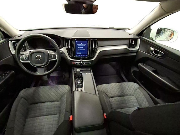 Volvo XC60 5 of 15