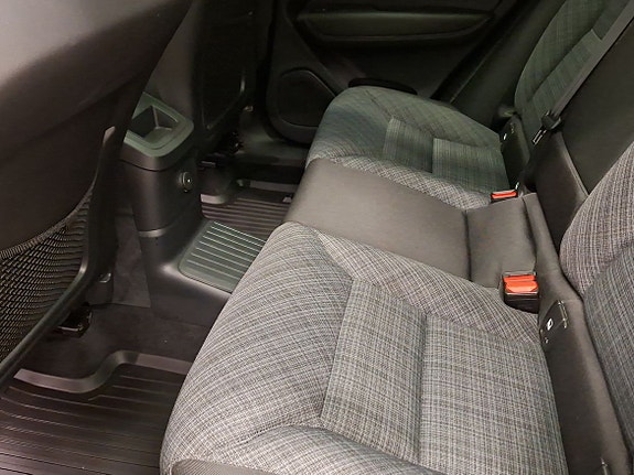 Volvo XC60 6 of 15