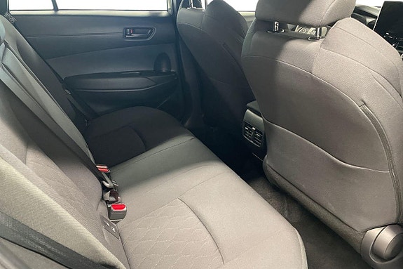 Toyota Corolla Cross 9 of 21