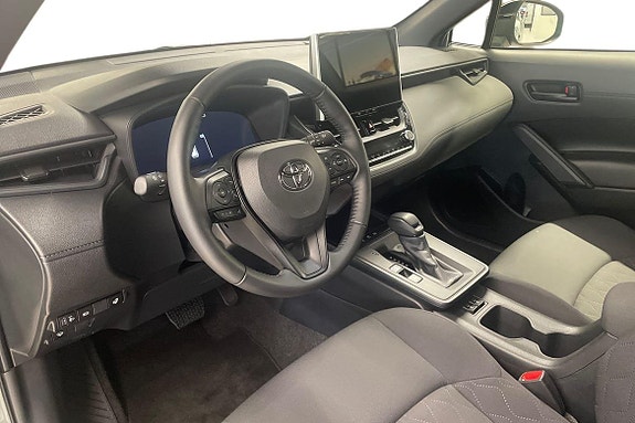 Toyota Corolla Cross 14 of 21