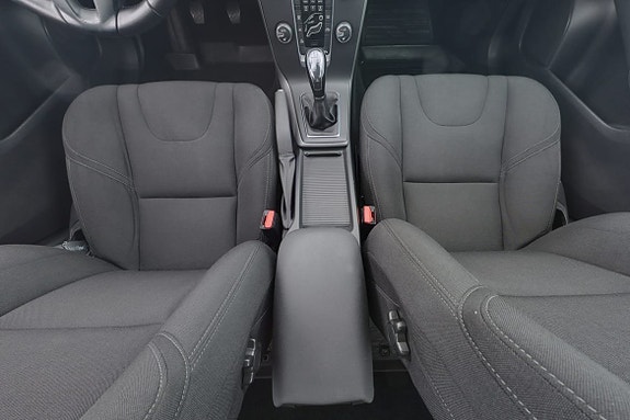 Volvo V40 9 of 18