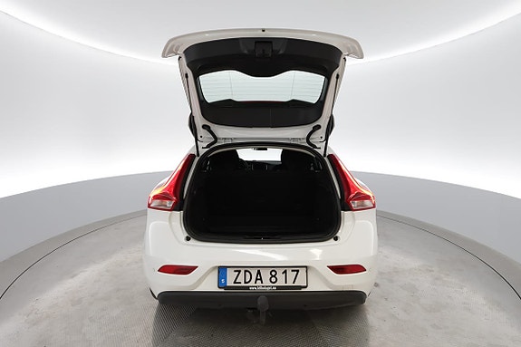 Volvo V40 17 of 18