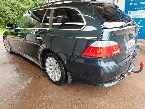 BMW 525i 4 of 7