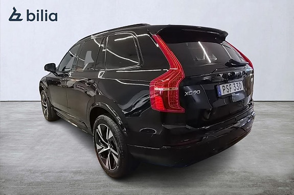 Volvo XC90 2 of 23