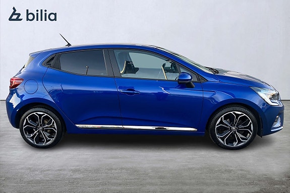 Renault Clio 18 of 21