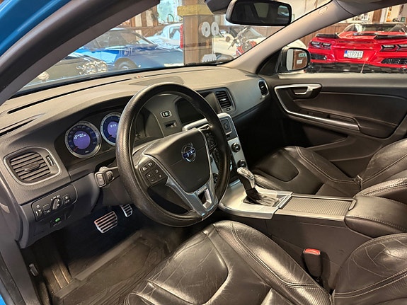 Volvo V60 12 of 18