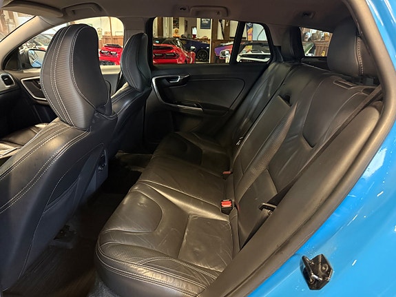 Volvo V60 15 of 18
