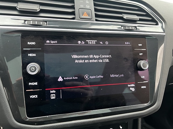 Volkswagen Tiguan 19 of 30