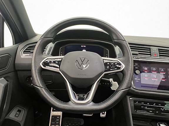 Volkswagen Tiguan 14 of 30