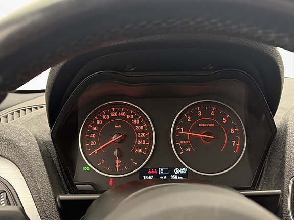 BMW 116i 16 of 28