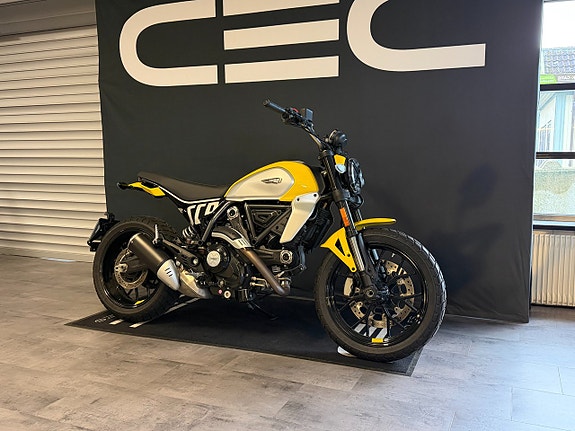 Ducati Scrambler 800 2 of 6